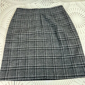 Eddie Bauer Women’s‎ Wool Blend Gray/Gray Lined Skirt Back Zipper Size 8